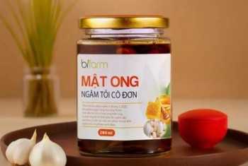 Tỏi cô đơn và mật ong, hai nguyên liệu, một siêu phẩm khó tin!